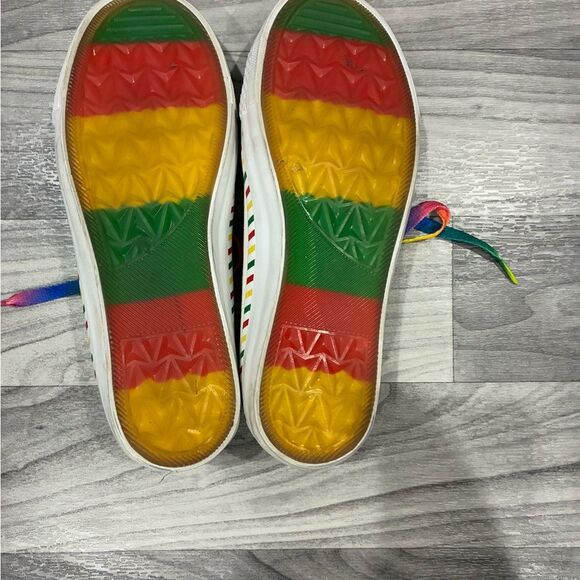 Kook n Keech White Sneakers with Rainbow Stripe & Gradient Laces – US 8 - Picture 2 of 6